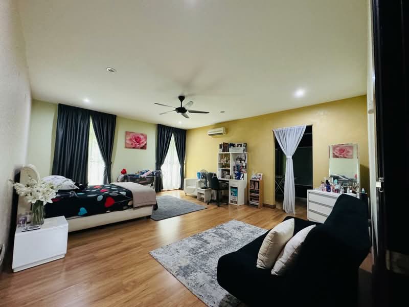 Bungalow for Sale in Country Heights (Kajang) - Mr Zack - Bedroom - PropertyGuru.com.my