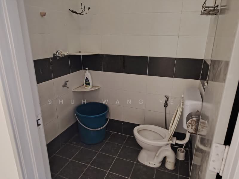 Rumah Teres 1 Tingkat untuk Dijual di Bukit Beruang (Bukit Baru) - Shuh Wang Yee - Bathroom - PropertyGuru.com.my
