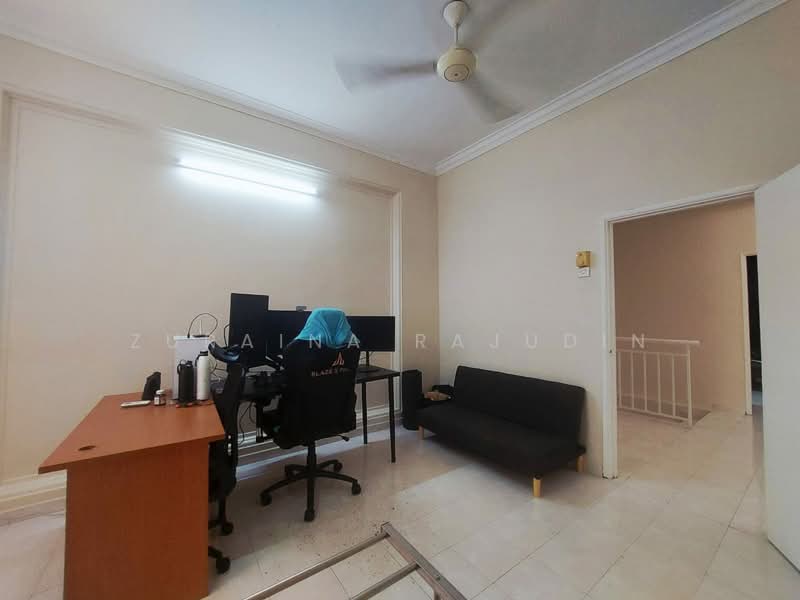 2-storey Terraced House for Rent in Bukit Bandaraya (Shah Alam) - Zuraina Rajudin - Study - PropertyGuru.com.my