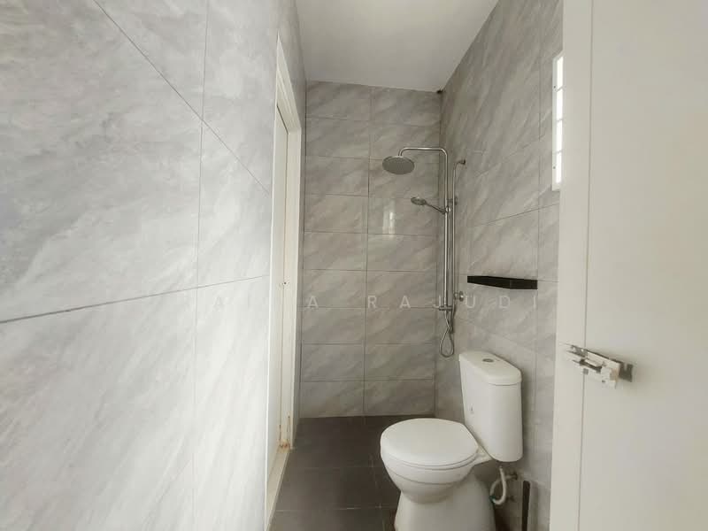 2-storey Terraced House for Rent in Bukit Bandaraya (Shah Alam) - Zuraina Rajudin - Bathroom - PropertyGuru.com.my