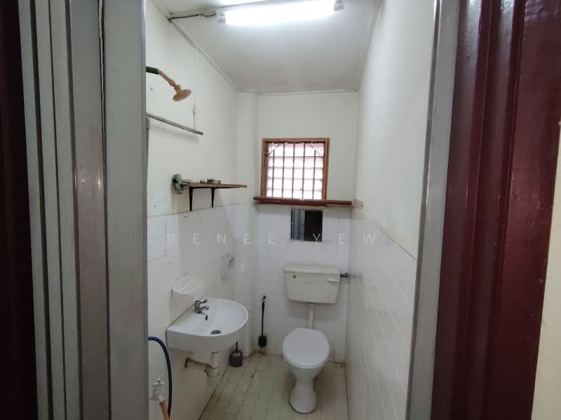 2-storey Terraced House for Sale in Bandar Baru Sri Petaling (Sri Petaling) - Renee Yew - Bathroom - PropertyGuru.com.my