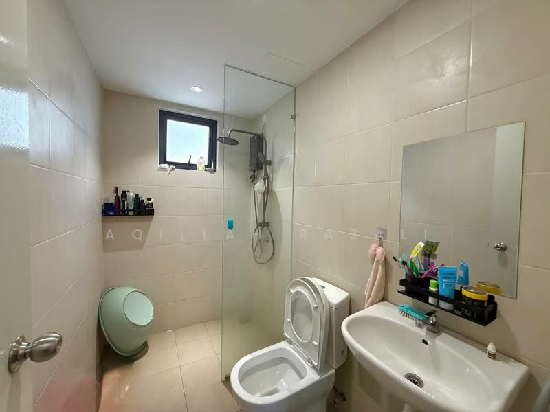Service Residence for Sale at Sensory Residence @ Southville City - Aqillah Razali - Bathroom - PropertyGuru.com.my
