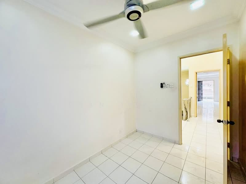 Terraced House for Sale in Batu Caves (Selangor) - Erin Yusof - PropertyGuru.com.my