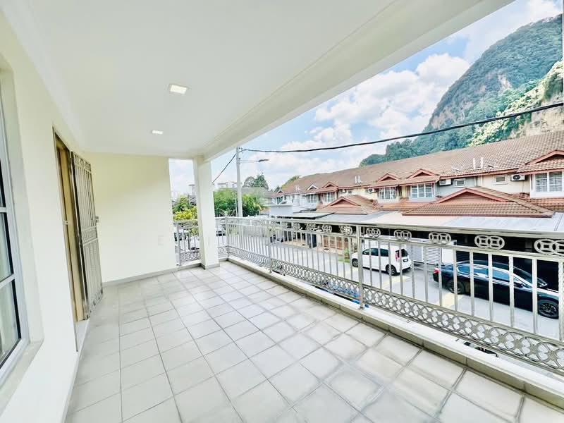 Terraced House for Sale in Batu Caves (Selangor) - Erin Yusof - PropertyGuru.com.my
