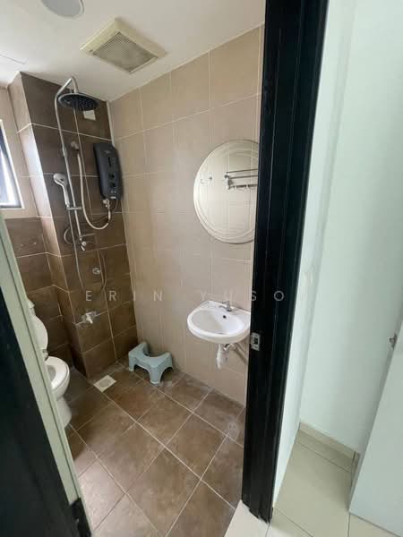 Kondominium untuk Disewa di Residensi Damai - Erin Yusof - Bathroom - PropertyGuru.com.my