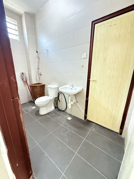 2-storey Terraced House for Sale in Bandar Sp Saujana (Sungai Petani) - Hasnizam . - Bathroom - PropertyGuru.com.my