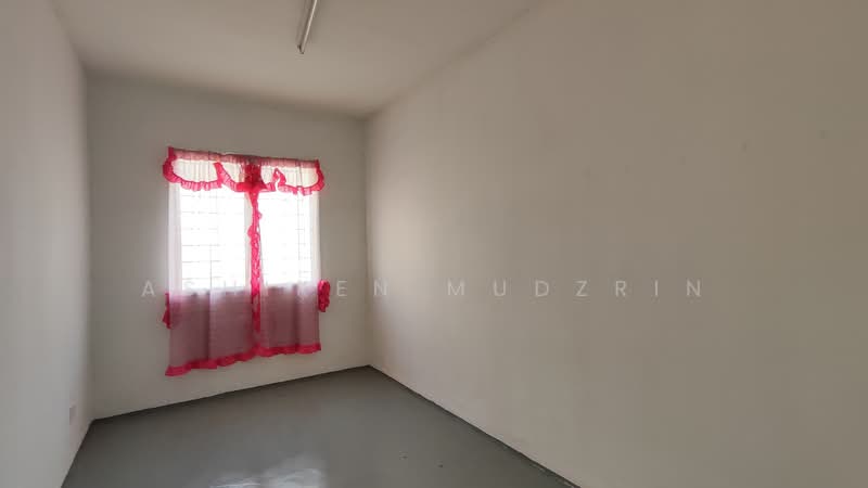 Flat for Sale at Desa Satu - Ashiken Mudzrin - Bedroom  - PropertyGuru.com.my