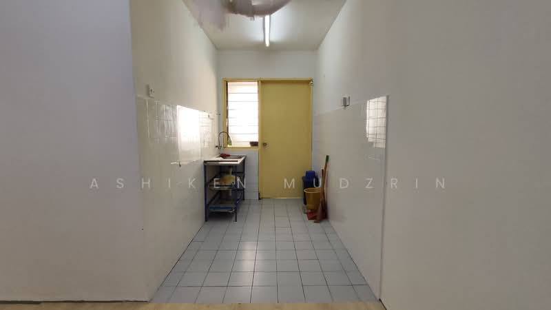 Flat for Sale at Desa Satu - Ashiken Mudzrin - Kitchen  - PropertyGuru.com.my