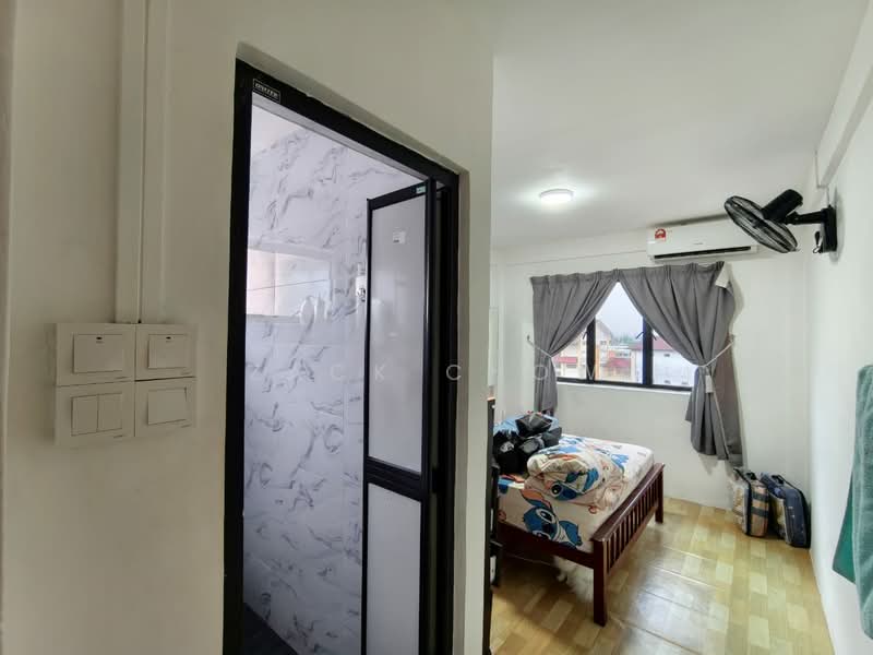 Apartment for Sale at Sri Delima - Zack Chow - Bedroom - PropertyGuru.com.my