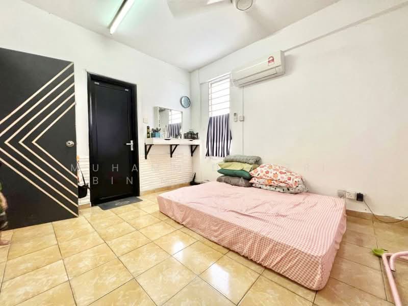 Pangsapuri untuk Dijual di Pangsapuri Cemara - Muhammed Nazri bin Mustapha - Bedroom - PropertyGuru.com.my