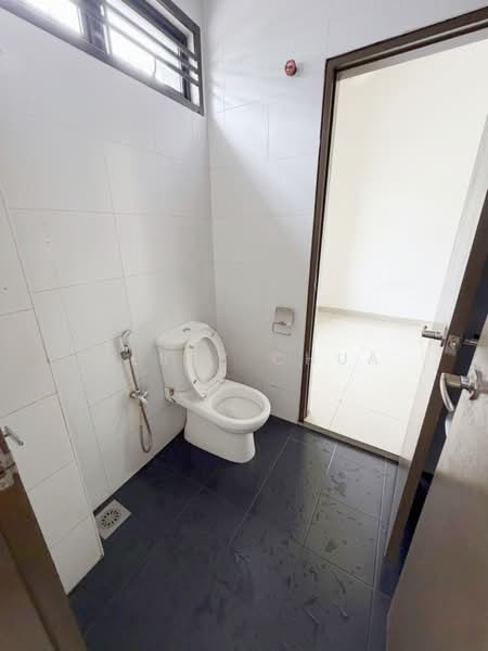 2-storey Terraced House for Sale in Taman Pelangi Indah (Ulu Tiram) - Merry Chua - Bathroom - PropertyGuru.com.my