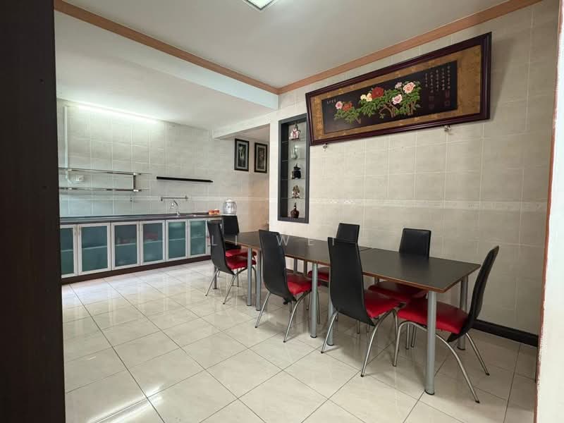 Banglo Pautan untuk Disewa di Austin Perdana (Tebrau) - Li Wei - Kitchen - PropertyGuru.com.my