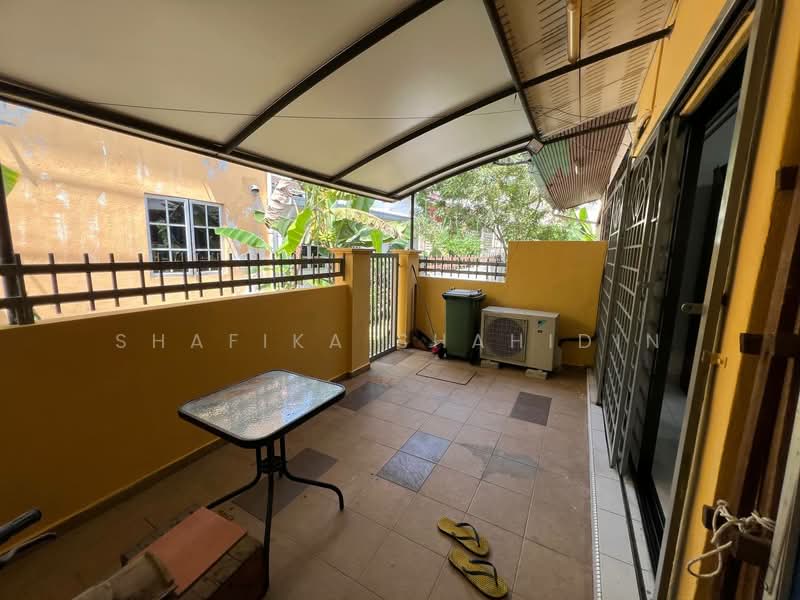 Rumah Teres 1 Tingkat untuk Dijual di Taman Melawati (Ulu Kelang) - Shafika Shahidin - Balcony - PropertyGuru.com.my