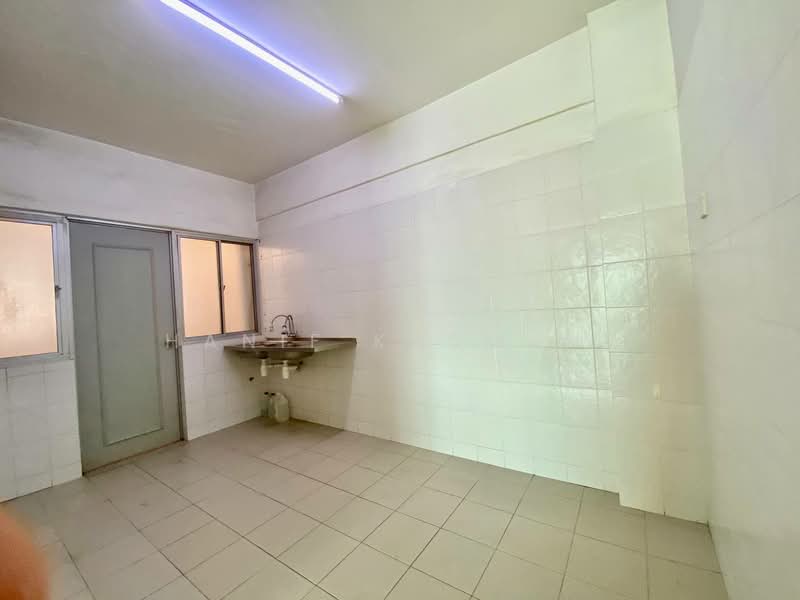 Kondominium untuk Dijual di Villa Makmur - Hanif Kasmani - Kitchen - PropertyGuru.com.my