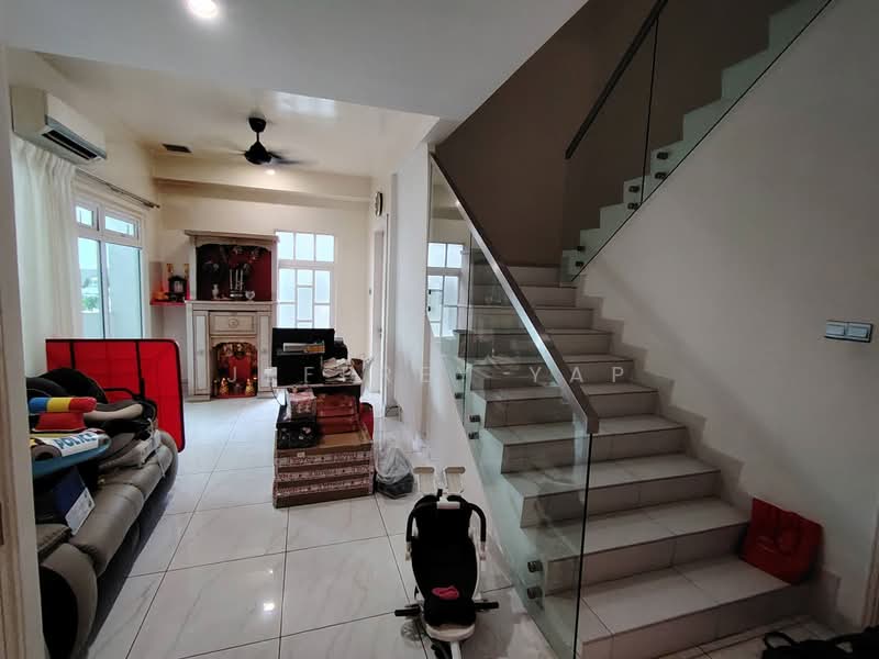 Kondominium untuk Dijual di Seri Puteri Hills Town Villa & Condominium - Jeffrey Yap - Living Room - PropertyGuru.com.my