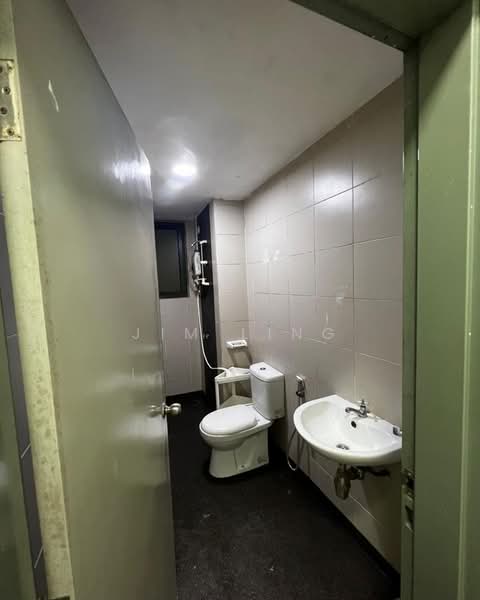 Condominium for Sale at Palace Court (Sri Istana) - Jim Ling - Bathroom - PropertyGuru.com.my