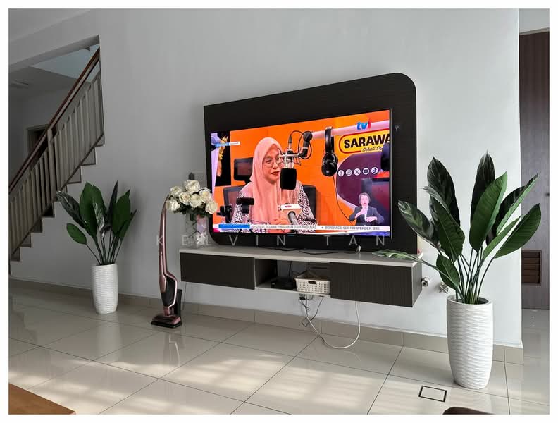 2-storey Terraced House for Rent in Elmina (Shah Alam) - Kelvin Tan - Living Room - PropertyGuru.com.my