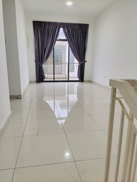 Rumah Berkembar untuk Dijual di Taman Pulai Hijauan (Skudai) - Sharon Ong - Balcony - PropertyGuru.com.my