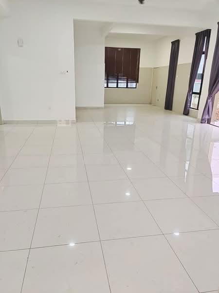 Rumah Berkembar untuk Dijual di Taman Pulai Hijauan (Skudai) - Sharon Ong - Living Room - PropertyGuru.com.my