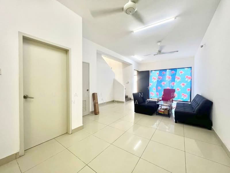 Terraced House for Sale in Bandar Mahkota Banting (Tanjong Duabelas) - Muhammed Nazri bin Mustapha - Living Room - PropertyGuru.com.my