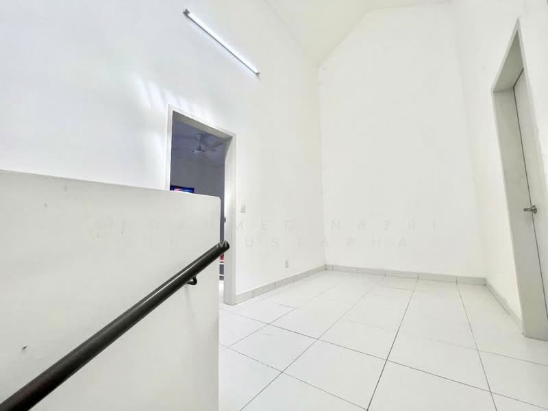 Terraced House for Sale in Bandar Mahkota Banting (Tanjong Duabelas) - Muhammed Nazri bin Mustapha - Interior - PropertyGuru.com.my