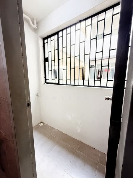 Pangsapuri untuk Dijual di Pangsapuri Enesta Desa Aman - Hasnizam . - Balcony - PropertyGuru.com.my