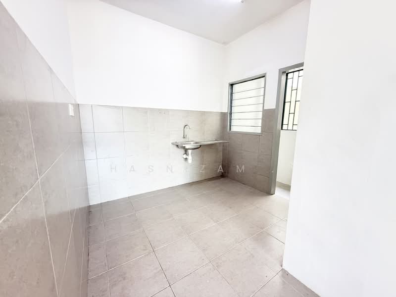 Pangsapuri untuk Dijual di Pangsapuri Enesta Desa Aman - Hasnizam . - Kitchen - PropertyGuru.com.my