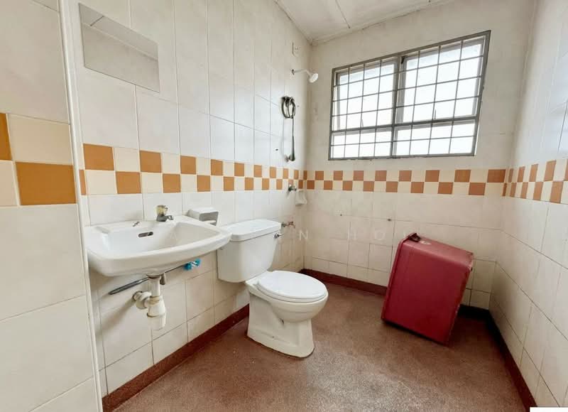 2-storey Terraced House for Rent in Bandar Botanic (Klang) - Zackinn Hoi - Bathroom - PropertyGuru.com.my