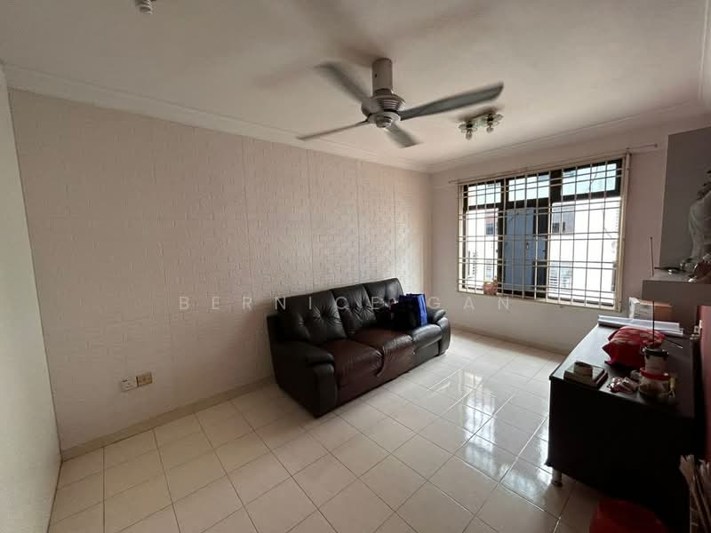 Rumah Flat untuk Dijual di Sri Lanang - Bernice Gan - Living Room - PropertyGuru.com.my
