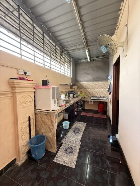 1-storey Terraced House for Sale in Taman Desa Budiman (Sungai Lalang) - Hasnizam . - Kitchen - PropertyGuru.com.my