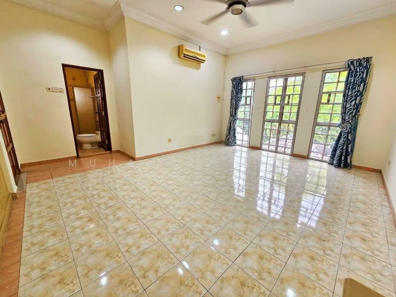Rumah Berkembar untuk Dijual di Seksyen 9 (Shah Alam) - Muhammed Nazri bin Mustapha - Living Room - PropertyGuru.com.my
