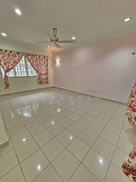 Rumah Berkembar untuk Dijual di Seksyen 9 (Shah Alam) - Muhammed Nazri bin Mustapha - Living Room - PropertyGuru.com.my