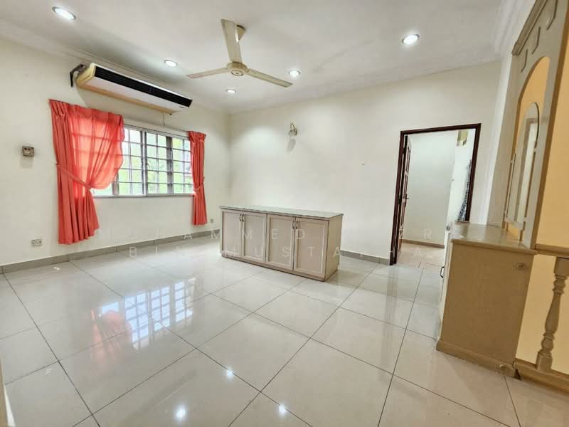 Rumah Berkembar untuk Dijual di Seksyen 9 (Shah Alam) - Muhammed Nazri bin Mustapha - Living Room - PropertyGuru.com.my