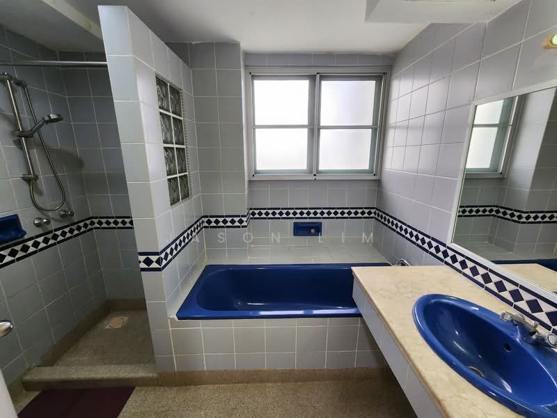 Condominium for Rent at The Straits View Condominium - Jason Lim - Bathroom - PropertyGuru.com.my
