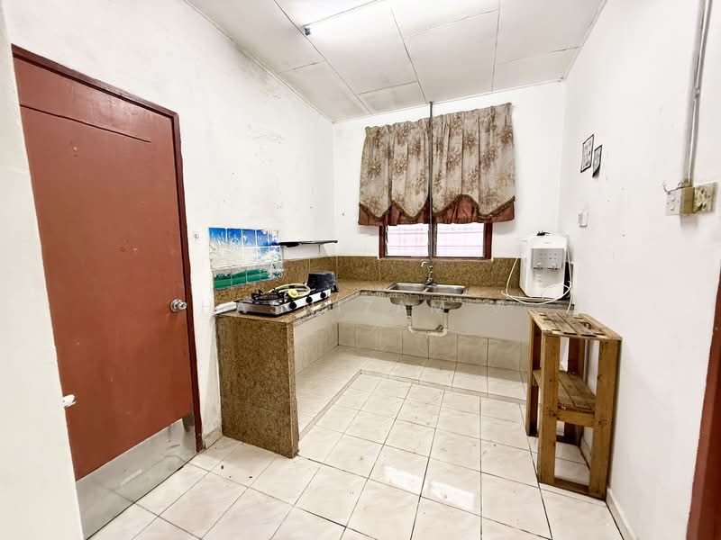 1-storey Terraced House for Sale in Taman Kelisa Ria (Sungai Petani) - Hasnizam . - Kitchen - PropertyGuru.com.my