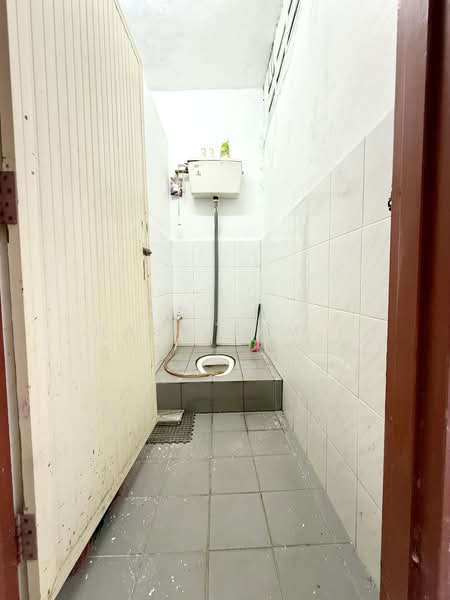 1-storey Terraced House for Sale in Taman Kelisa Ria (Sungai Petani) - Hasnizam . - Bathroom - PropertyGuru.com.my