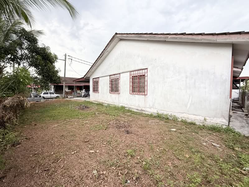 1-storey Terraced House for Sale in Taman Kelisa Ria (Sungai Petani) - Hasnizam . - Exterior - PropertyGuru.com.my