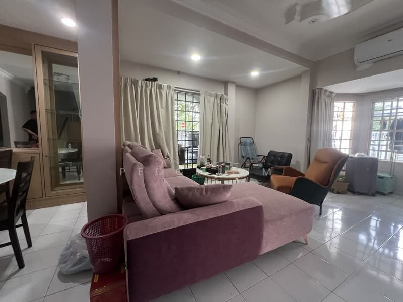Rumah Teres 2 Tingkat untuk Dijual di BANDAR PUCHONG JAYA (Puchong) - Peggy Sim - Living Room - PropertyGuru.com.my