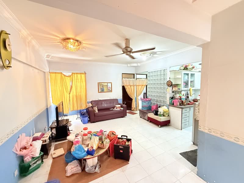 Apartment for Sale at Seri Nibung - Hasnizam . - Living Room - PropertyGuru.com.my