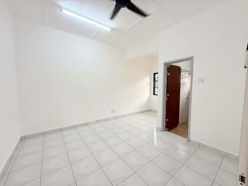 Rumah Teres 2 Tingkat untuk Dijual di Taman Desa Tebrau (Tebrau) - Alex Ng - Interior - PropertyGuru.com.my