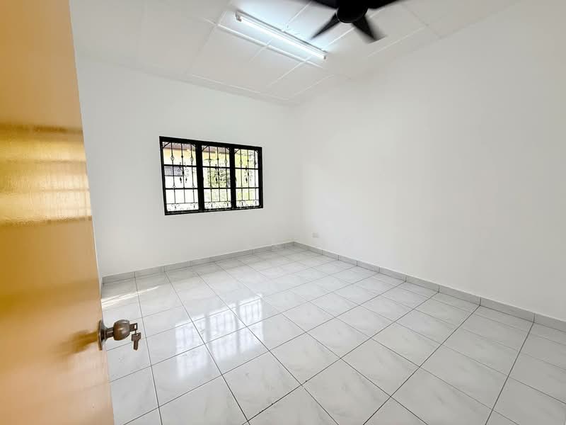 Rumah Teres 2 Tingkat untuk Dijual di Taman Desa Tebrau (Tebrau) - Alex Ng - Interior - PropertyGuru.com.my