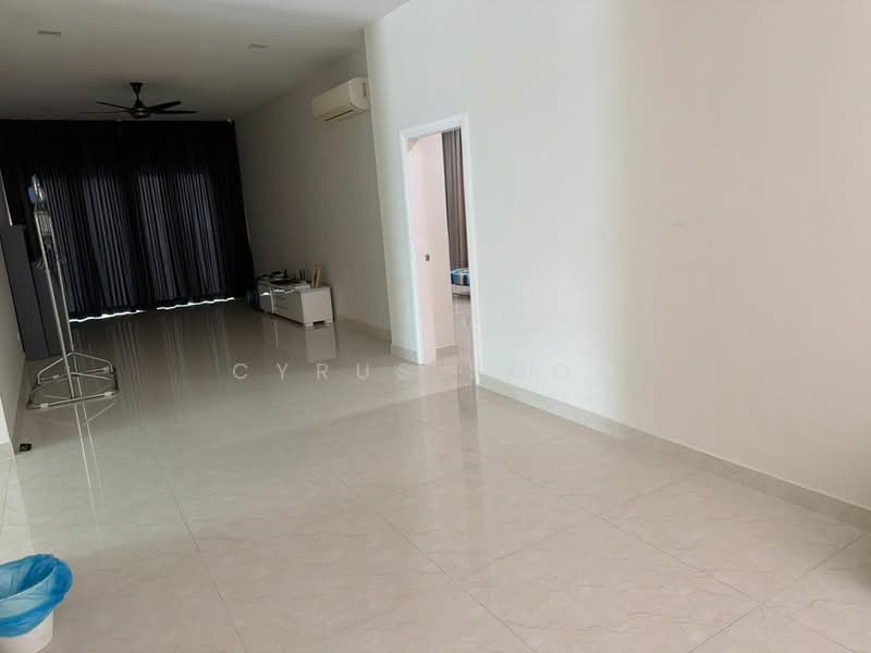 Semi-Detached House for Sale in Rawang (Selangor) - Cyrus Soon - Living Room - PropertyGuru.com.my