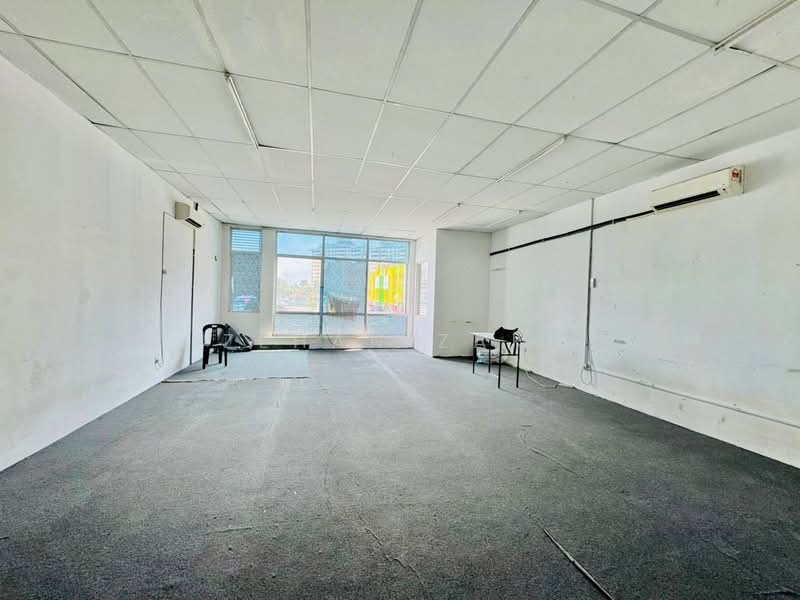 Kedai untuk Dijual di Bandar Seri Putra (Bangi) - Zehan Zaki - Interior - PropertyGuru.com.my