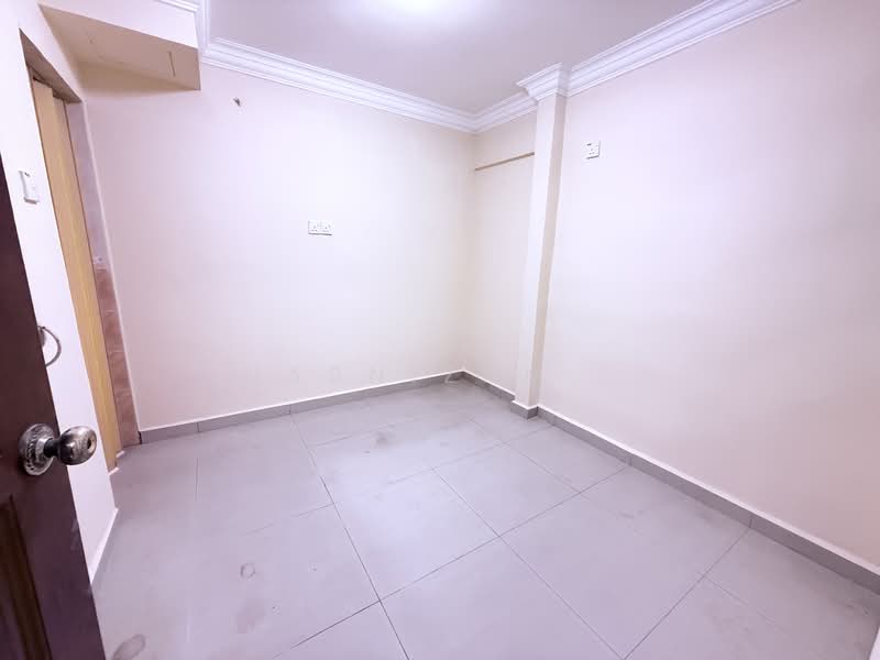 Rumah Teres 2 Tingkat untuk Dijual di Bukit Gedong - Hasnizam . - Interior - PropertyGuru.com.my
