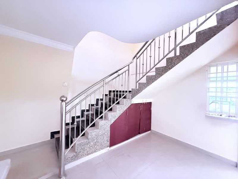 Rumah Teres 2 Tingkat untuk Dijual di Bukit Gedong - Hasnizam . - Interior - PropertyGuru.com.my
