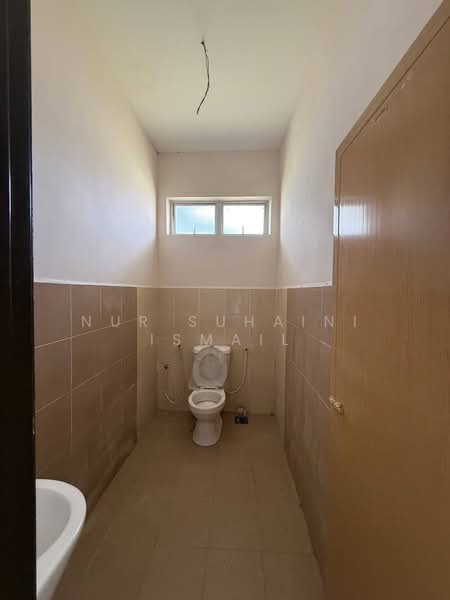 Semi-Detached House for Sale in Kangar (Perlis) - Nur Suhaini Ismail - Bathroom - PropertyGuru.com.my