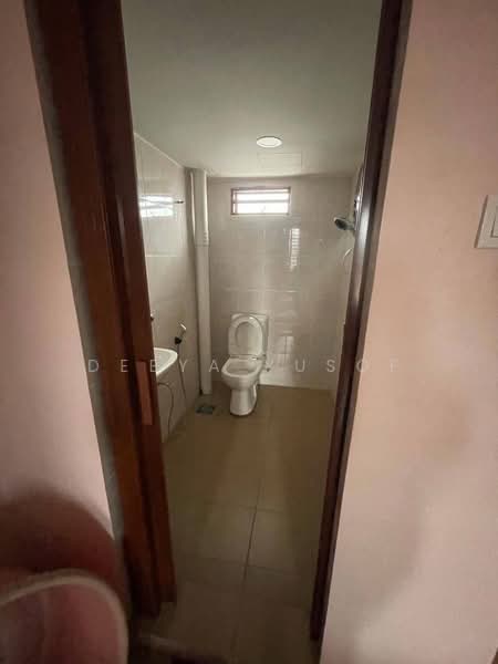 Rumah Teres 2.5 Tingkat untuk Disewa di Kl Sentral (Kuala Lumpur) - Deeya Yusof - Bathroom - PropertyGuru.com.my