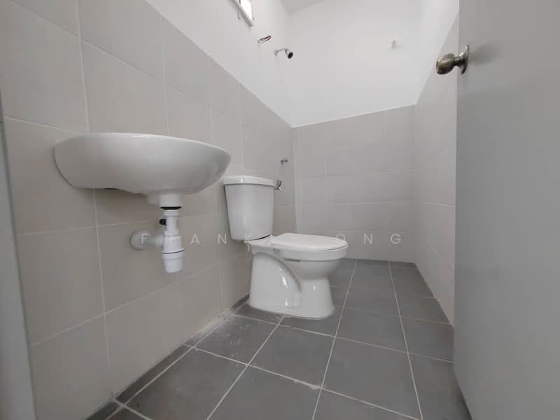 Rumah Teres 2 Tingkat untuk Disewa di Taman Scientex Rawang (Rawang) - Frankie Ong - PropertyGuru.com.my