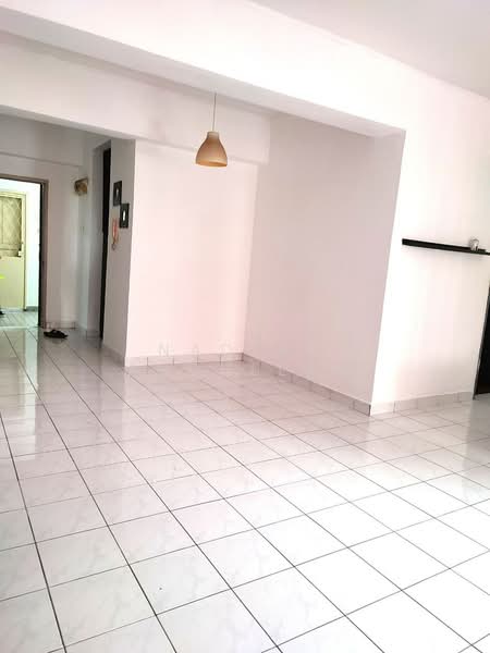 Condominium for Sale at Kelana Puteri - Nadiah Abdullah - Living Room - PropertyGuru.com.my