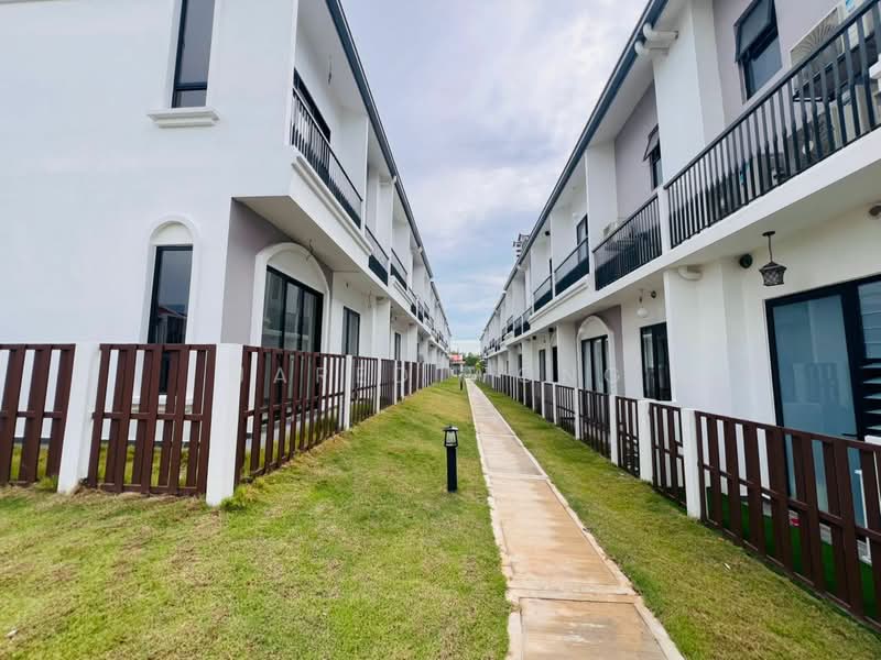 Rumah Teres 2 Tingkat untuk Dijual di Cyberjaya (Selangor) - Jared Wong - Exterior - PropertyGuru.com.my